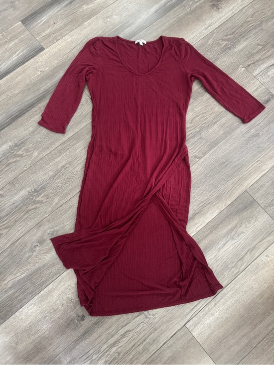 Charlotte Russe Dresses & Skirts - Charlotte Russe Burgundy Ribbed Maxi Dress with Scoop Neck